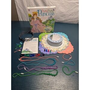 Pretty Pretty Princess Game 98% Complete 1999  Hasbro Milton Bradley